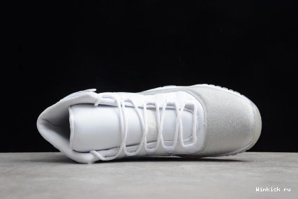 SILVER - WHITE METALLIC 11 JORDAN RETRO 1127